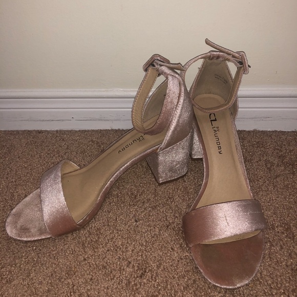 Suede pink Heels - Picture 2 of 3